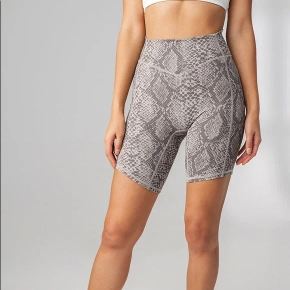 Balance Athletica Pants - Balance Athletica Boa Ascend Rider Shorts Gray Snakeskin Biker Shorts Medium